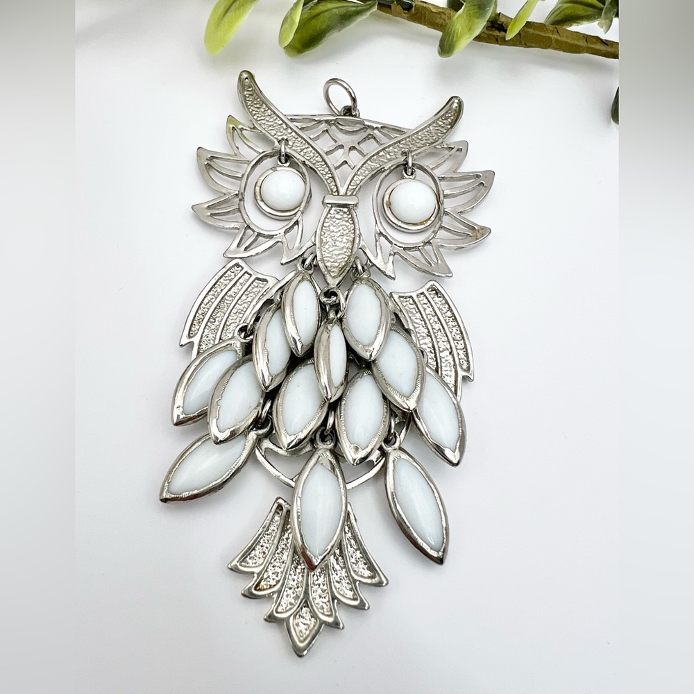 OVERSIZED OWL PENDANT